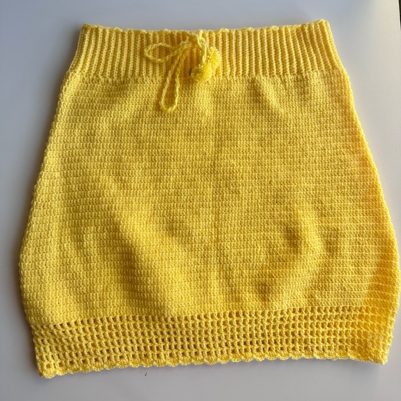 NEW Handmade 💛Rare Set, knit crochet skirt and bralette , crop top - Picture 5 of 7